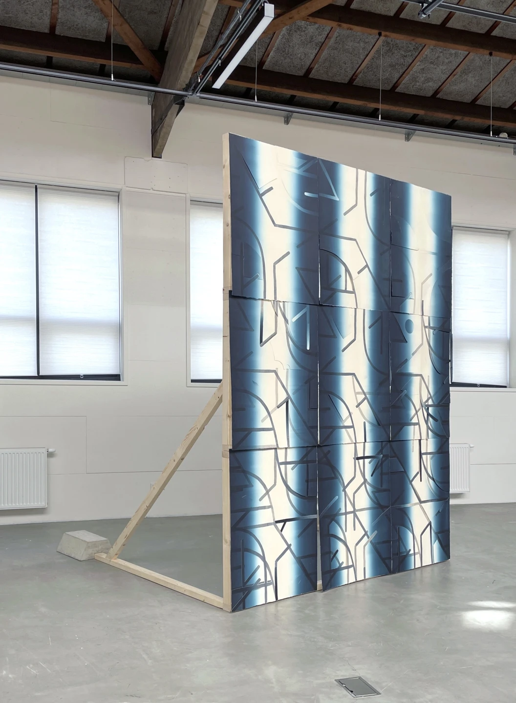 'Light Lines Unfolded' op frame