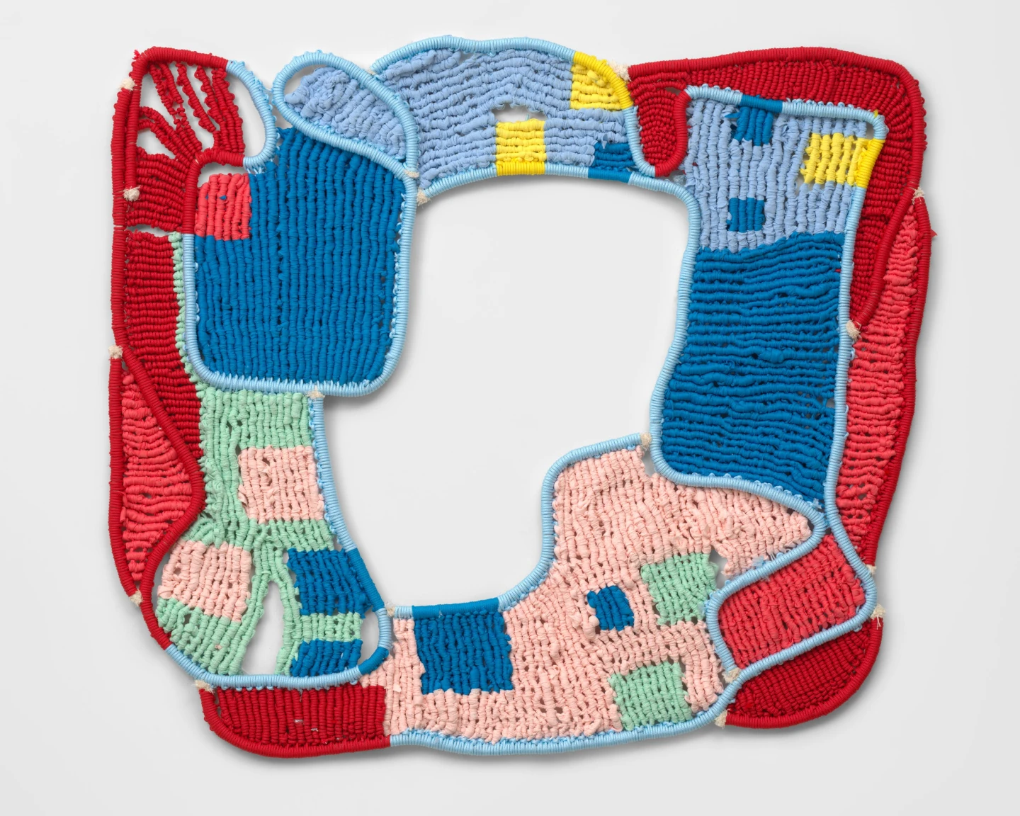 'zonder titel' 2025, textiel, synthetisch touw , 140 x 140cm